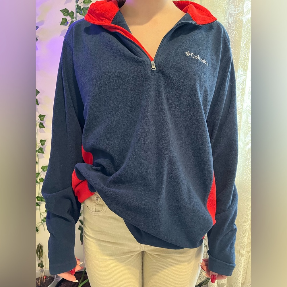 Columbia Crew neck